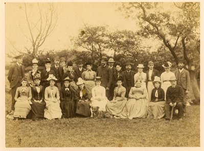 Group from Hyson Green Unitarian Mission, c.1900 (Hi 2 P 11)