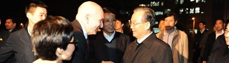 Premier Wen Jiabao meets Professor Nick Miles