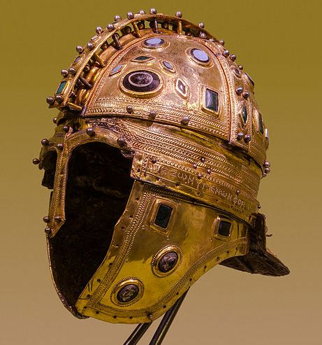Roman-helmet-2