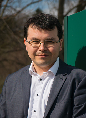 Photo of Professor Andrei Khlobystov