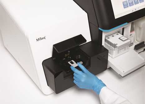 hires-miseq-with-scientist-Cropped-466x335