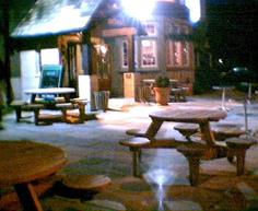 Boat_position_running approx in a line 3m under the litterbins