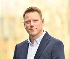 CHunt headshot - jpeg cropped