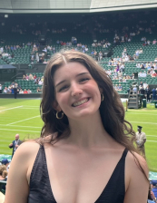 A head and shoulders phot of Susannah Walren