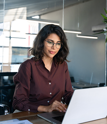 Woman-on-Laptop