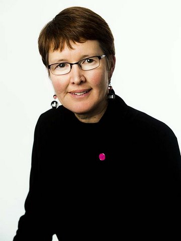 Nikki Deeson cropped for website