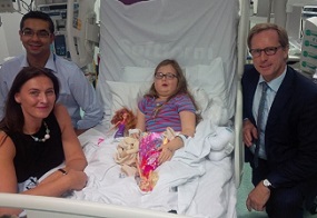 SK patient bedside 285 x 196