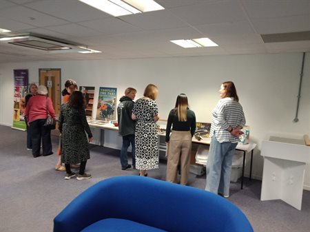 Some attendees interacting with one another during the first comfort break.
