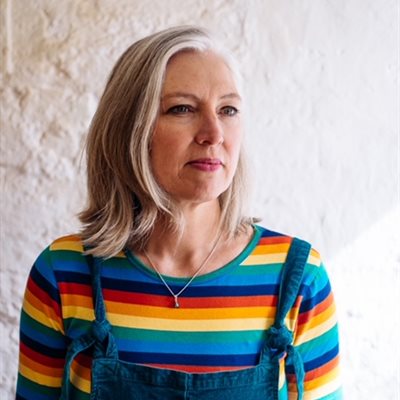 Head and shoulders portrait of Cat Rogers