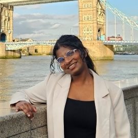 Headshot of Liza Ravindrasubagaran