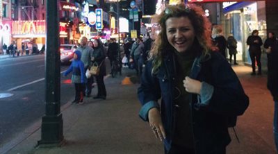 Hand on ya hip on Broadway