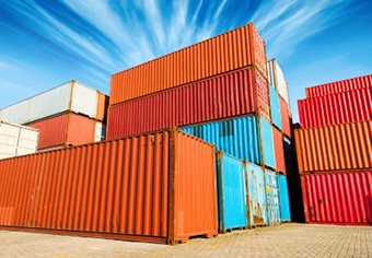 Estimating the effects of the container revolution on world trade