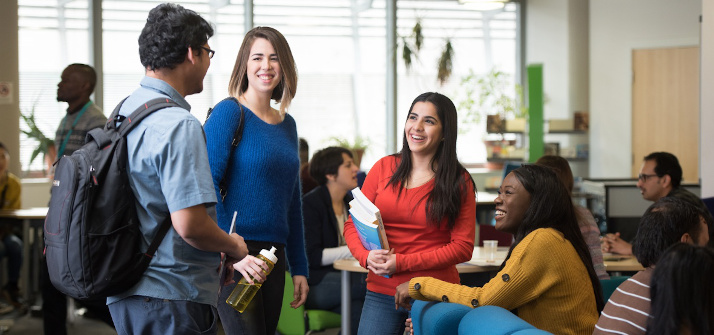 Students chatting in the Engineering Graduate Centre