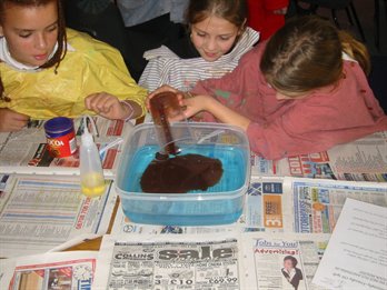 Primary School children participating in Slick Science