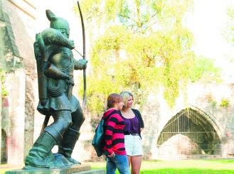 Robin-Hood-statue