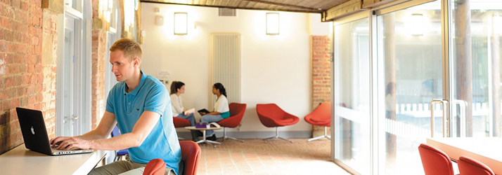 Student laptop PG 714x250