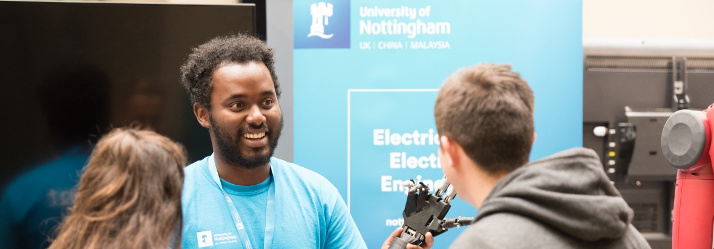 Student Helper with visitors in Engineering Science Learning Centre (ESLC), Open Day 2017, University Park 714x249