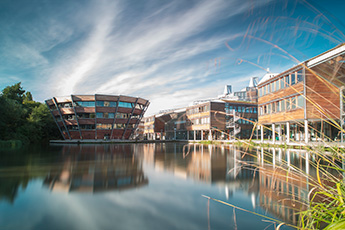 Circular Learning Resources Centre and lake on Jubilee Campus
