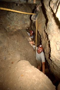 Inside a prehistoric copper mine (photo: copyright Roberto Bixio, Centro Studi Sotterranei)