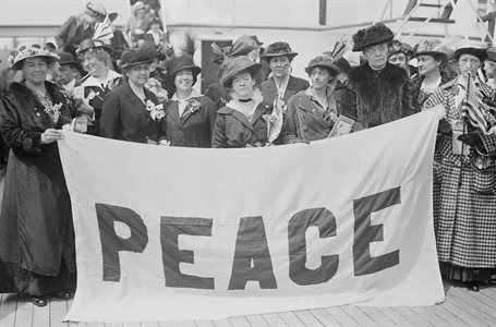 American women delegates with Peace sign, MS Doordam
