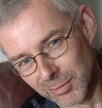 Headshot of Robert Challinor