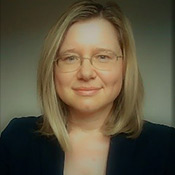 Dr Orsolya Toth