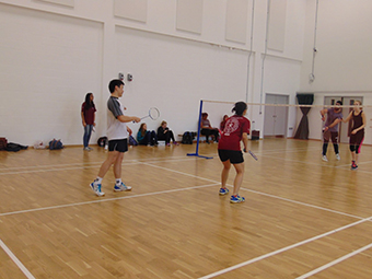 Badminton