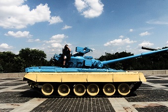 renz-chester-ho-ukraine tank -small