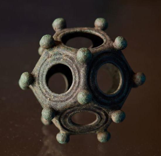 Norton Disney Dodecahedron © Lincoln MuseumPhil Crow - small