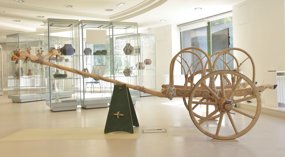 Replica of an Iron Age Chariot made by Robert Hurford.1- small
