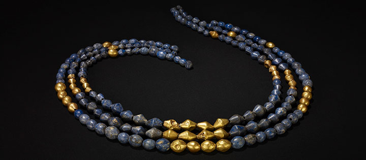 Ancient-Iraq-bead-necklace