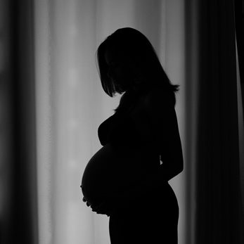 pregnant-2404020_1920