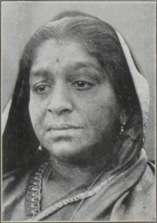 Photograph of Sarojini Naidu, from the published biographical guide to delegates at the second session of the Round Table Conference, 1931
