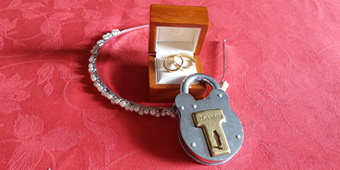 rings and lock