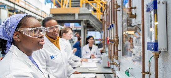 Undergraduate Chemical and Engineering student working with a Heat and mass balance around recycle loop