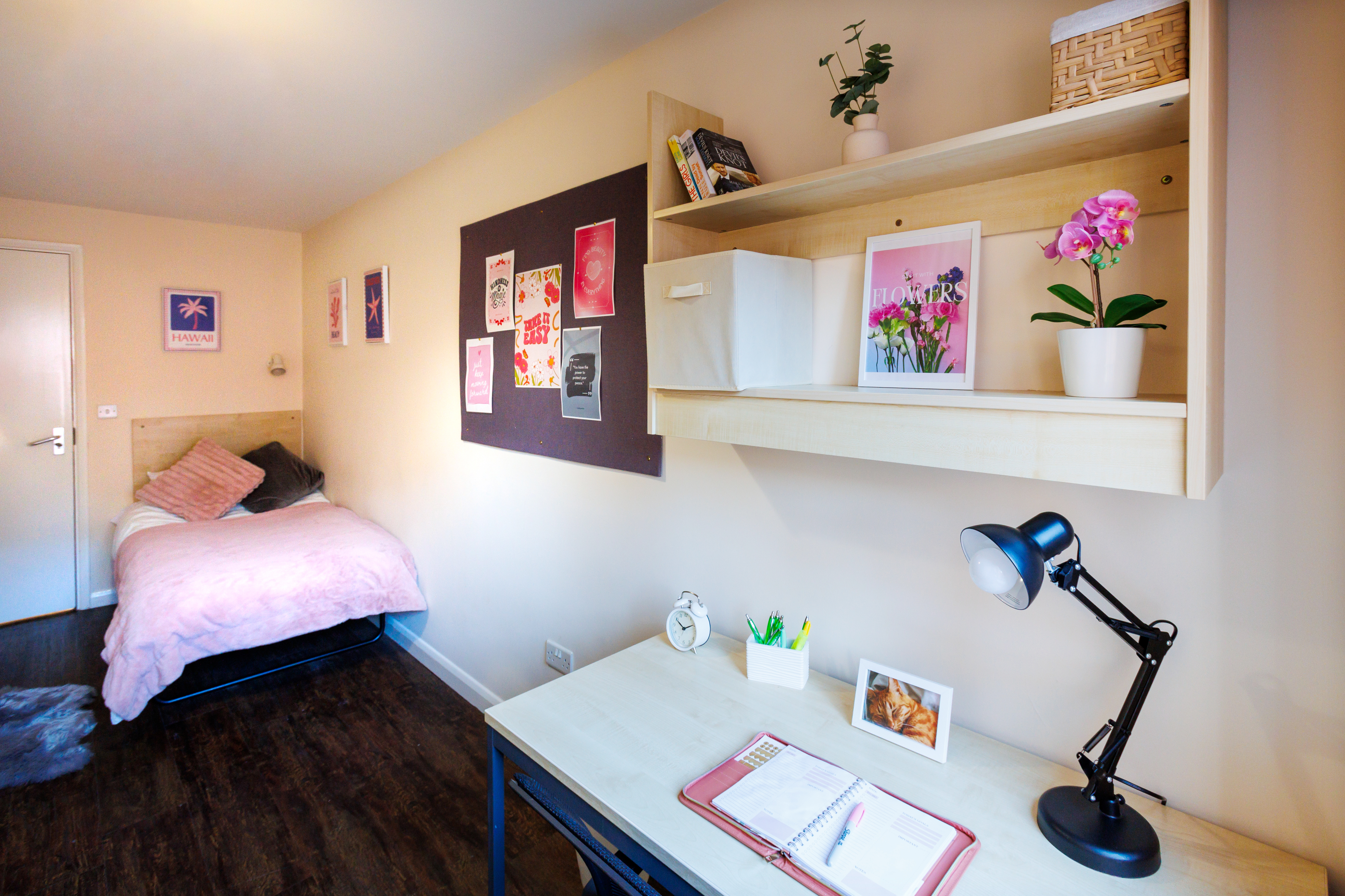 Raleigh Park Silver Single