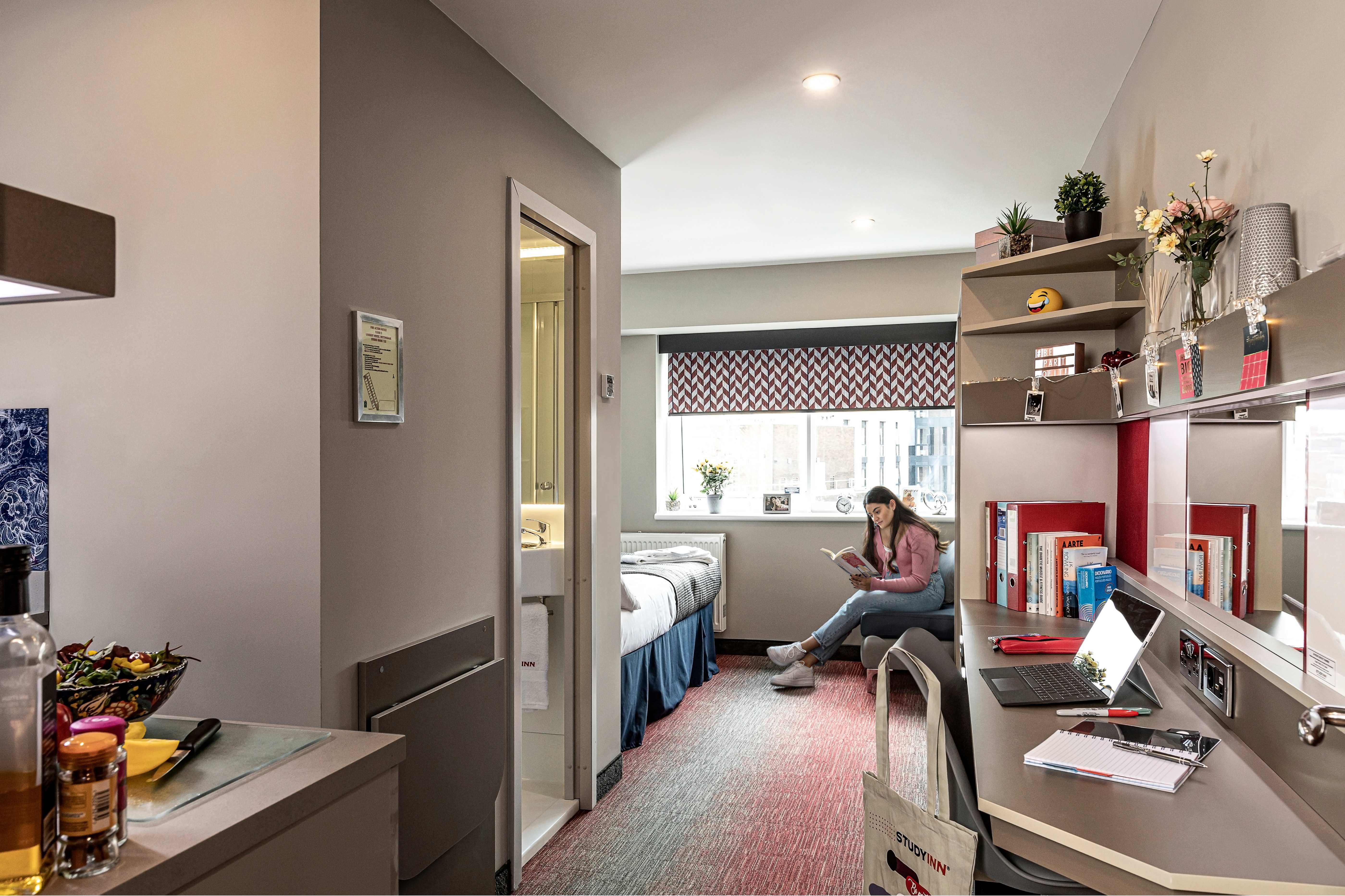 Gold Plus Studio D6A6828-Final