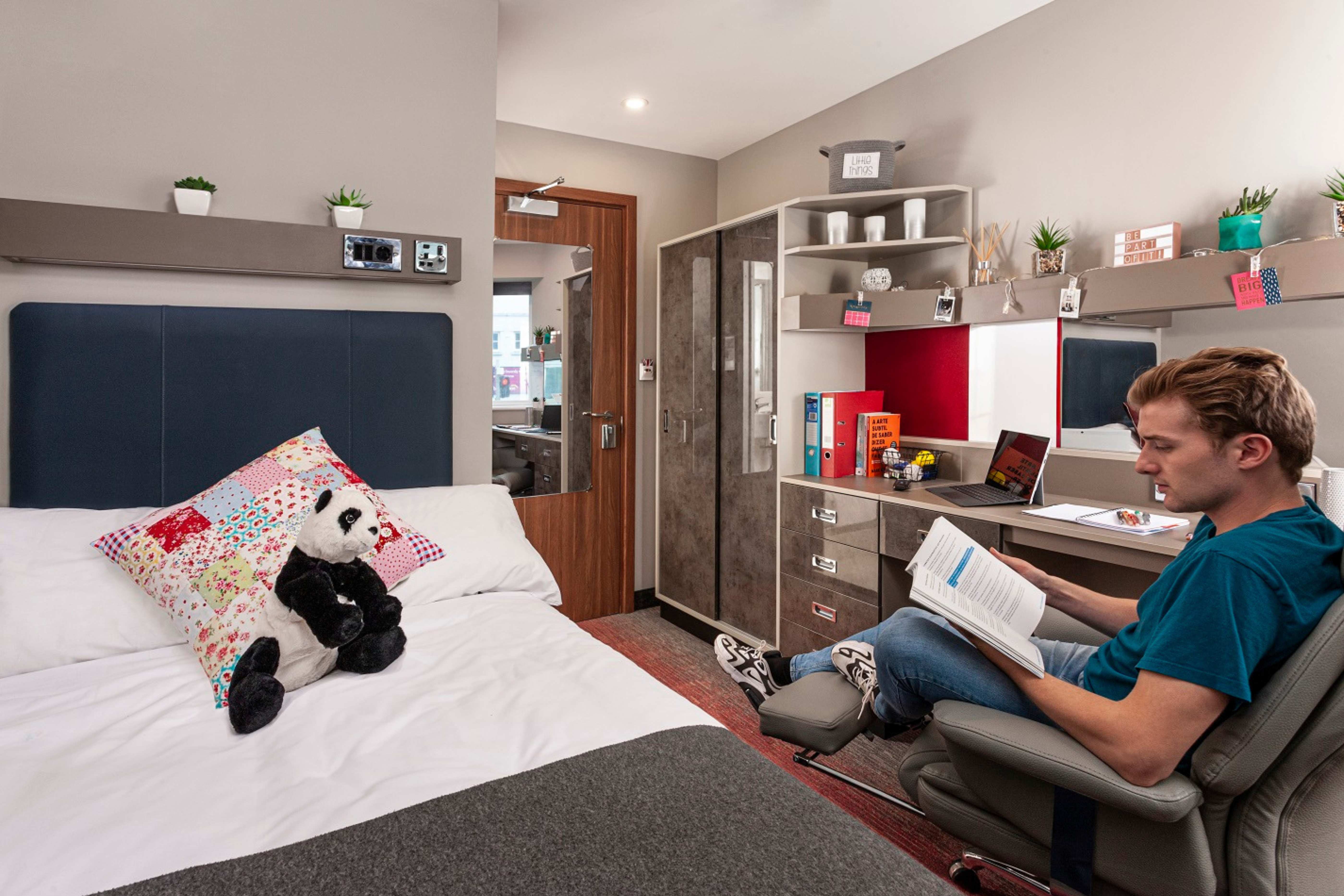 Silver Apt-E5I7094-Final