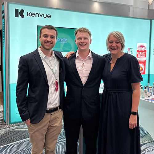 Student Guy Kitson stood with Joe Economos (Customer Development Manager, Kenvue) to the left and Jemma Price (Senior Customer Development Manager, Kenvue) to the right.