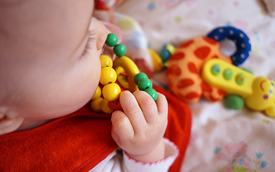 A child 8 months old