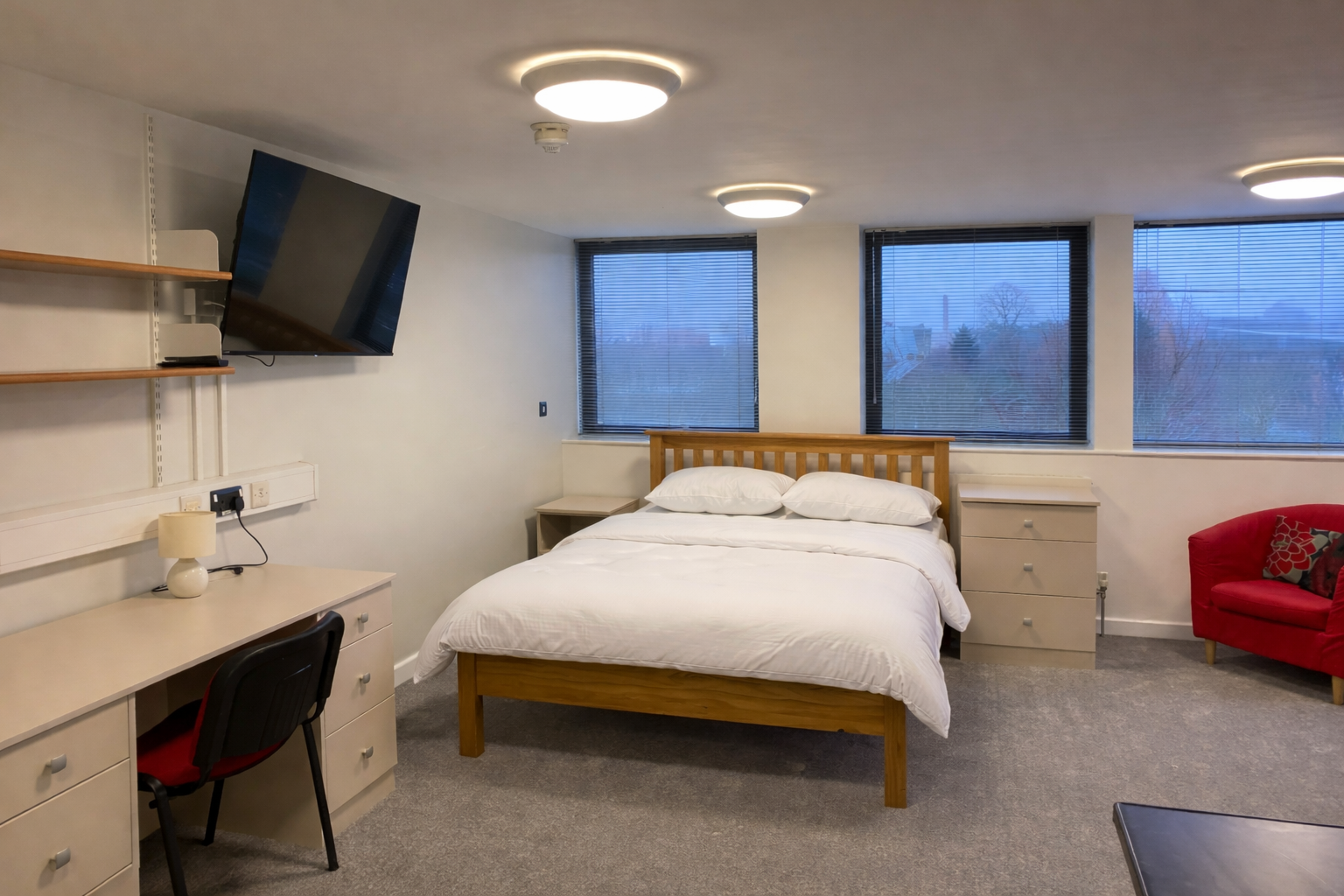 Double Bed Studio - University Houses