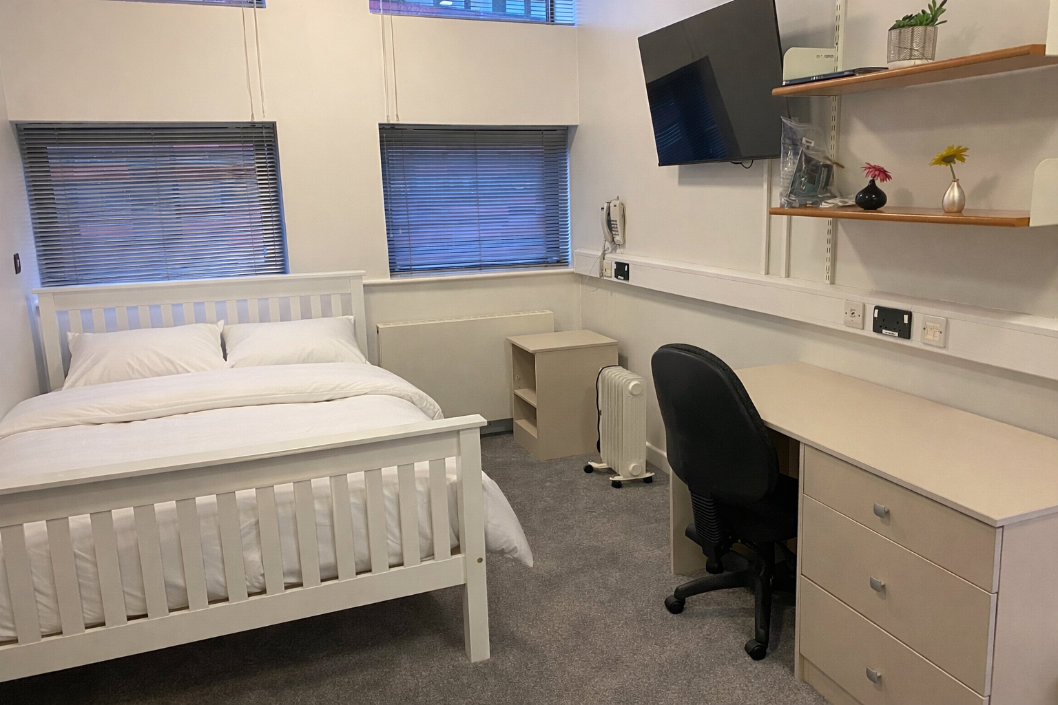 Single Bed Studio - University Houses
